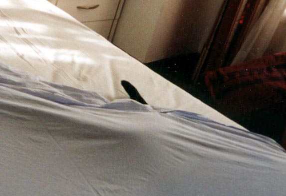 Pour tendre le drap housse, il faut surtout passer dessous au maximum